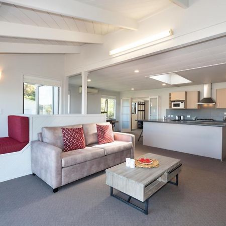 The Tide Watcher - Okiato Holiday Home Opua Esterno foto
