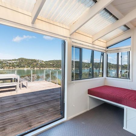 The Tide Watcher - Okiato Holiday Home Opua Esterno foto