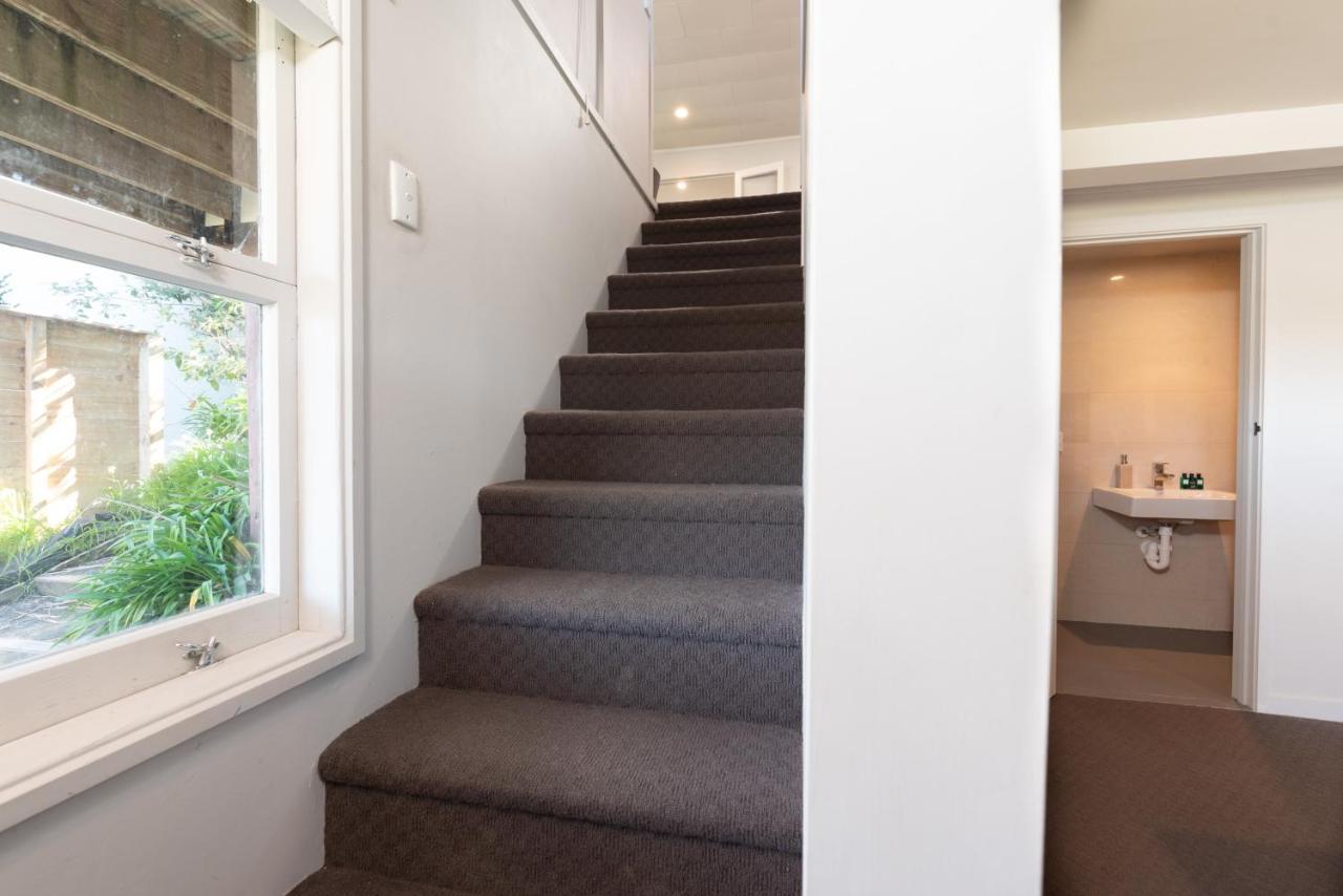 The Tide Watcher - Okiato Holiday Home Opua Esterno foto