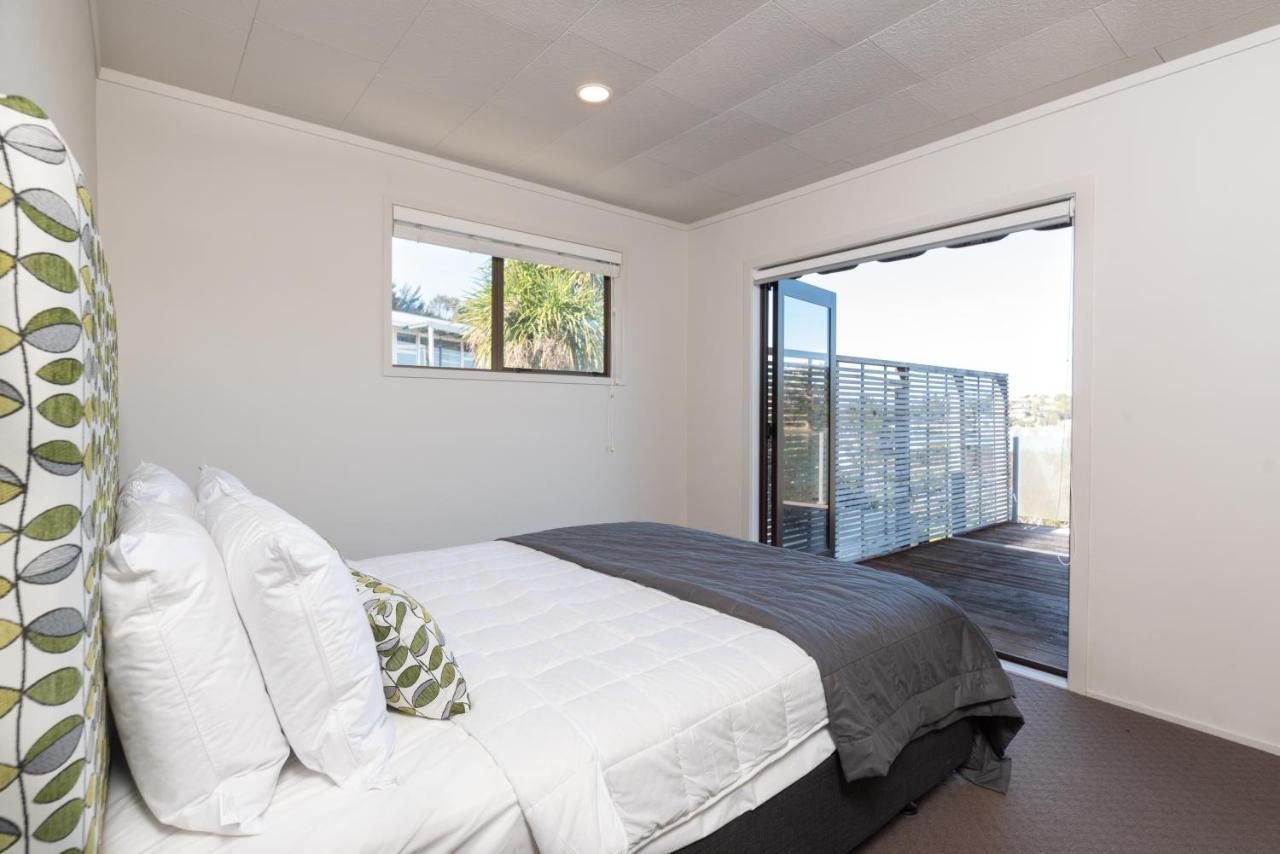 The Tide Watcher - Okiato Holiday Home Opua Esterno foto