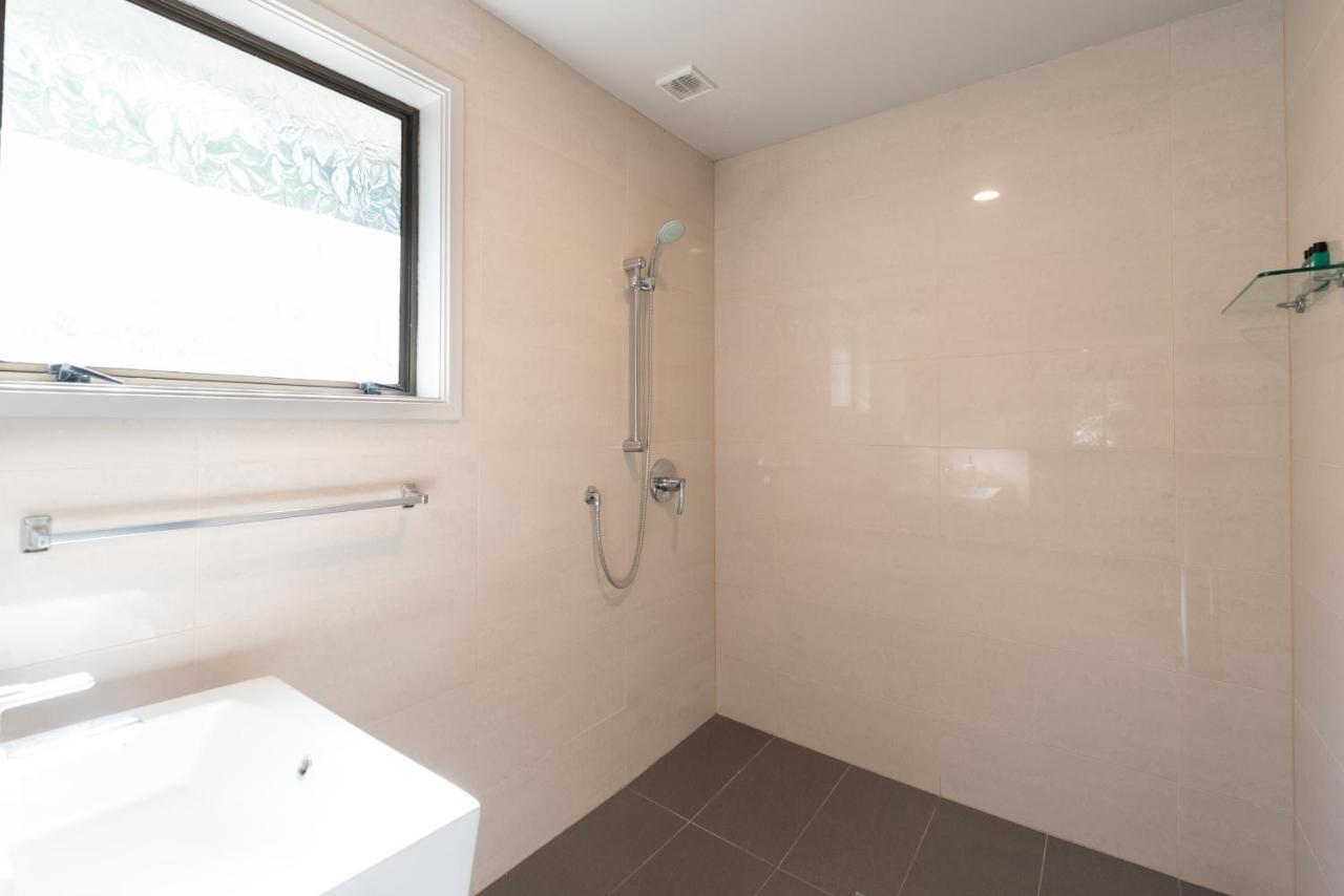 The Tide Watcher - Okiato Holiday Home Opua Esterno foto